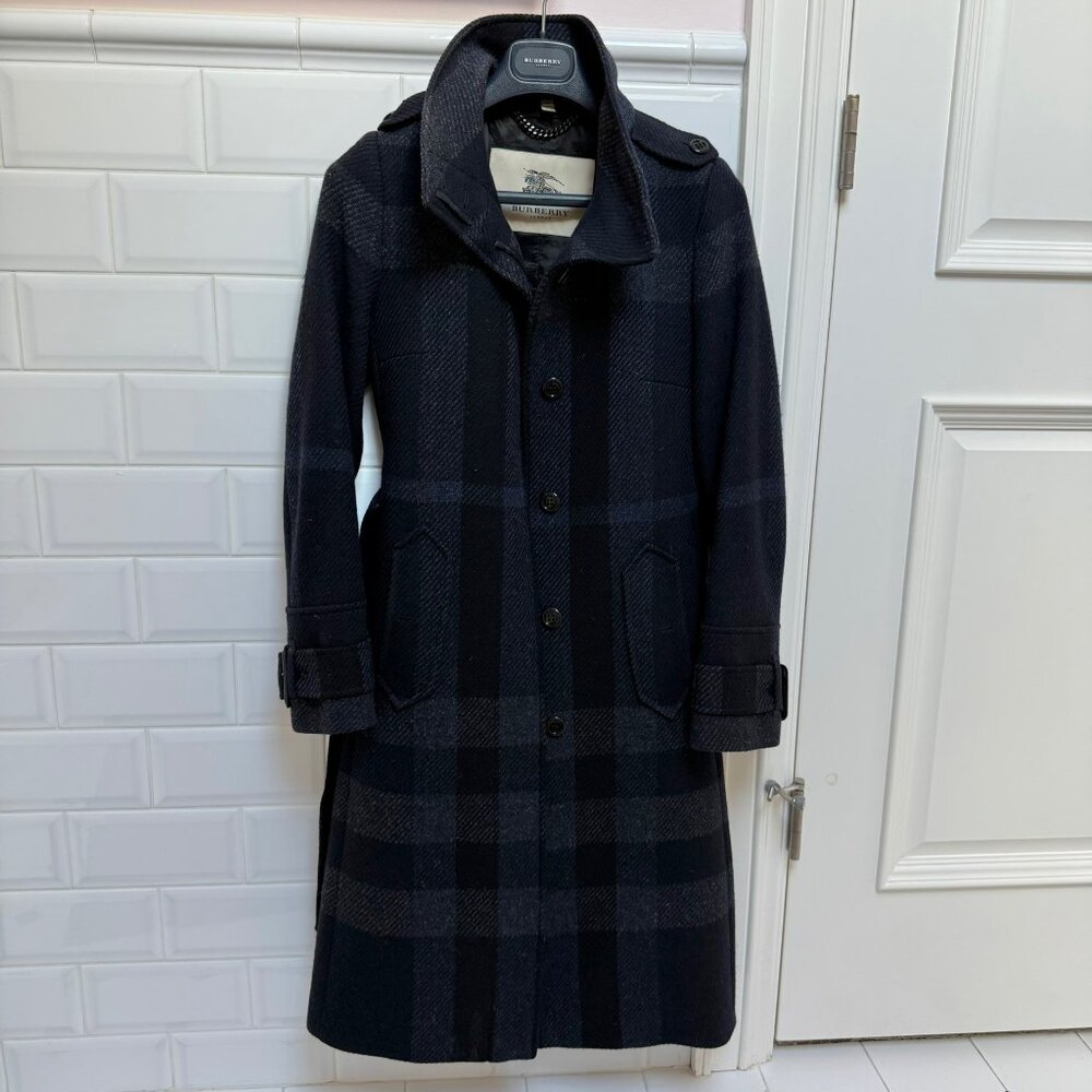 Burberry London Wool Plaid Coat 4 Navy Minimalist Quiet Luxury Feminine Chic - Picture 2 of 10
